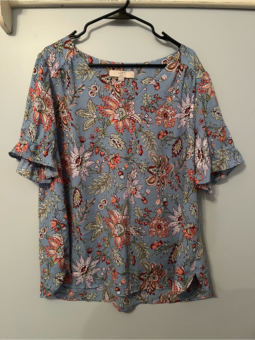 LOFT Sky Blue Floral Ruffle Sleeve Top